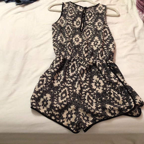 Romper - Picture 2 of 2
